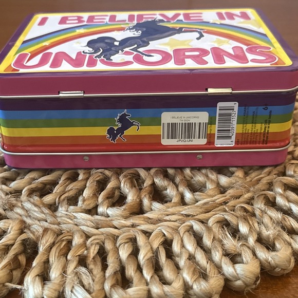 I Believe in Unicorns Lunch Box - Metal Embossed Rainbows Tin Discontinued Model - Picture 8 of 11